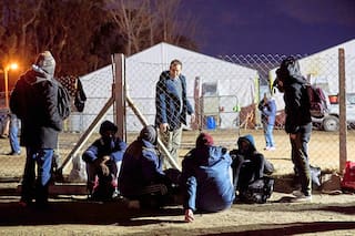 Migrantes laborales llegan a Neuquén atraídos por la meca del “oro negro”, pero quedan a la intemperie