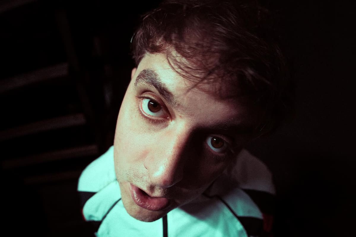 Lucas Lauriente canta Oasis