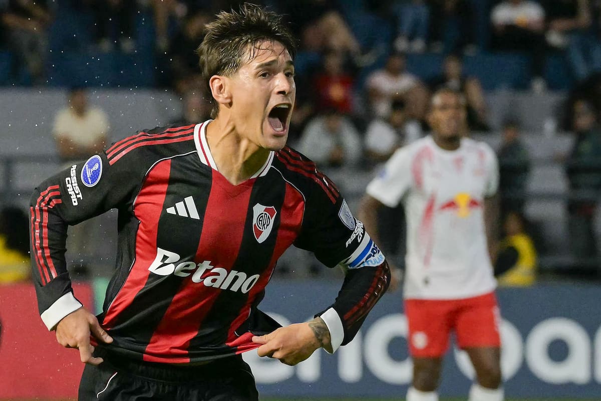 Lucas Martínez Quarta marcó de cabeza para River en el triunfo ante Bragantino en Brasil; antes, había cometido un penal insólito que tapó Beltrán