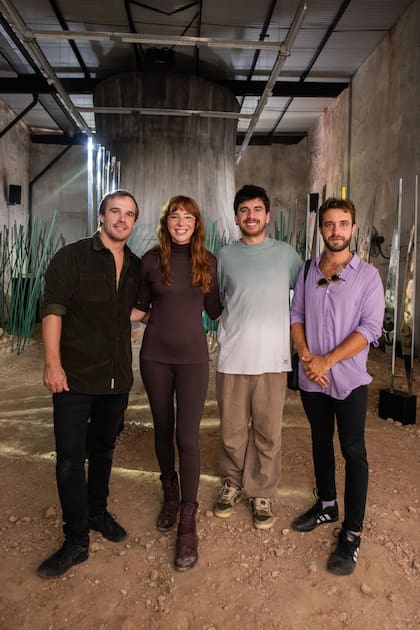 Lucas Menéndez, Constanza Schwartz, Renzo Salces y Juna Barouille