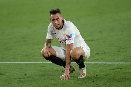 Lucas Ocampos, tras una muy buena temporada en la Liga de España, enfrentará con Sevilla a Roma