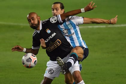 Lucas Orban se fue expulsado en Racing, esa roja le generó un dolor de cabeza a Pizzi
