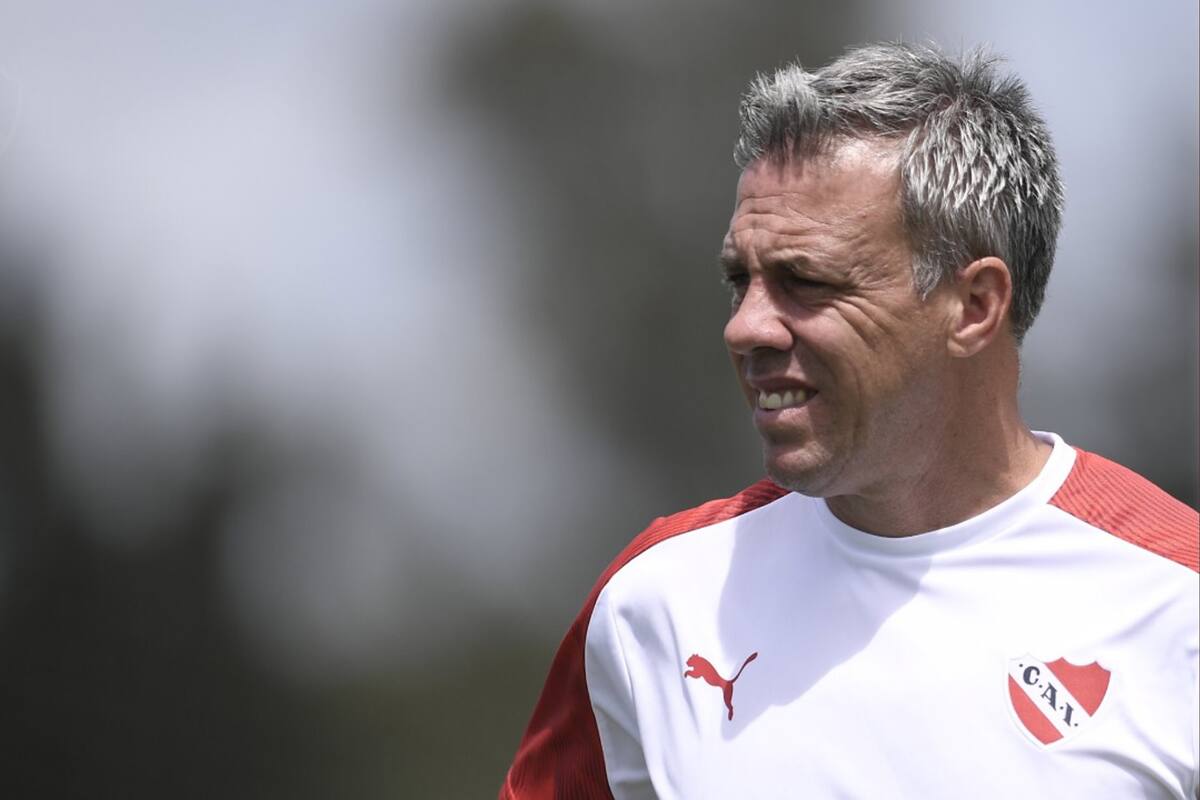 Lucas Pusineri busca revertir la actualidad futbolística de Independiente