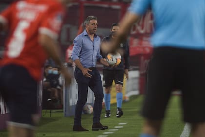 Lucas Pusineri tiene la deuda del juego, pero los resultados le alcanzan y le sobran para seguir avanzando
