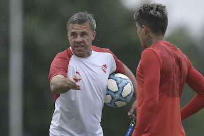 Lucas Pusineri habló en conferencia de prensa y mostró ansiedad por el debut