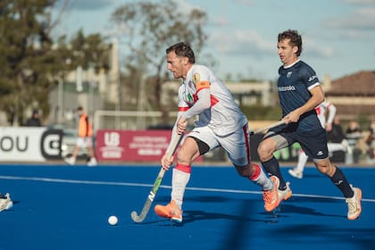 Lucas Vila, conducción en Banco Provincia, en el partido ante Ciudad B