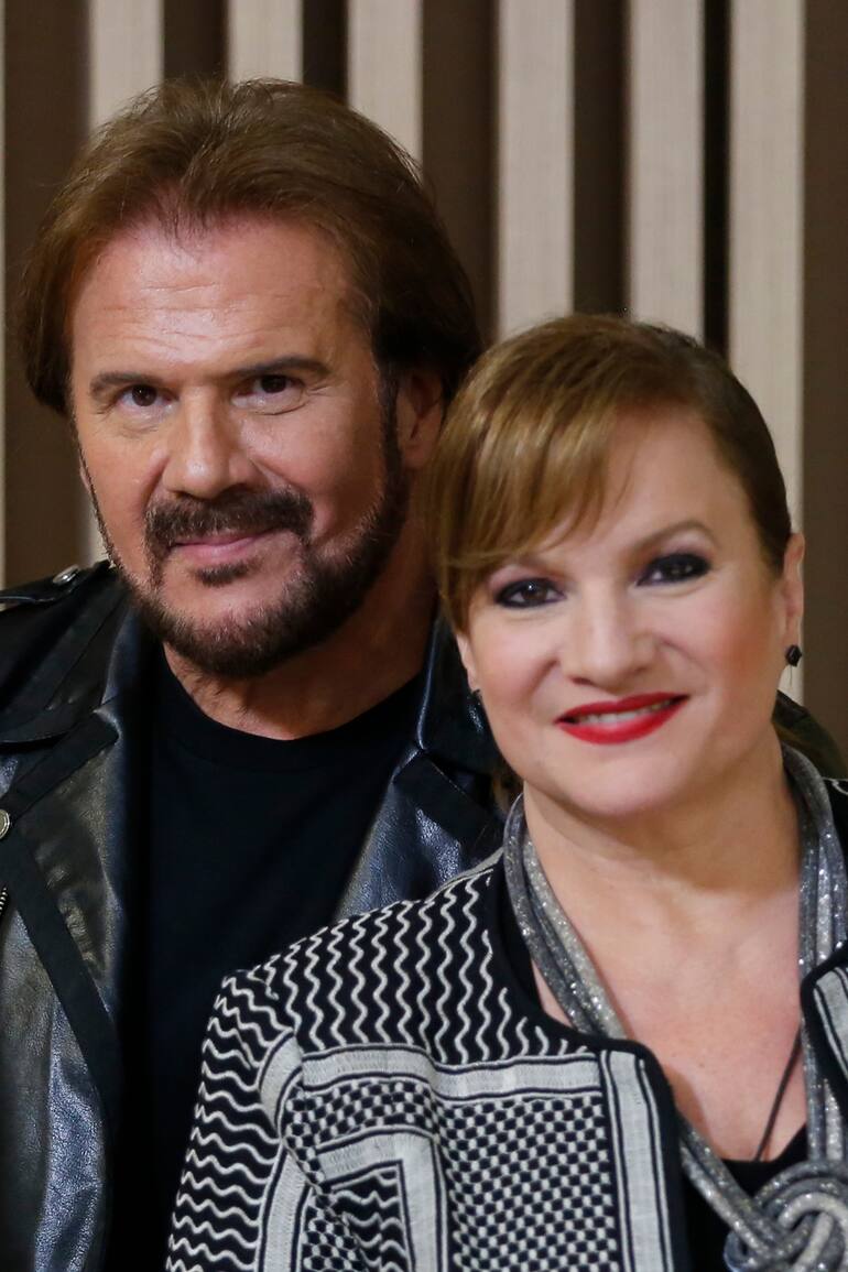 Lucía y Joaquin Galan , Pimpinela