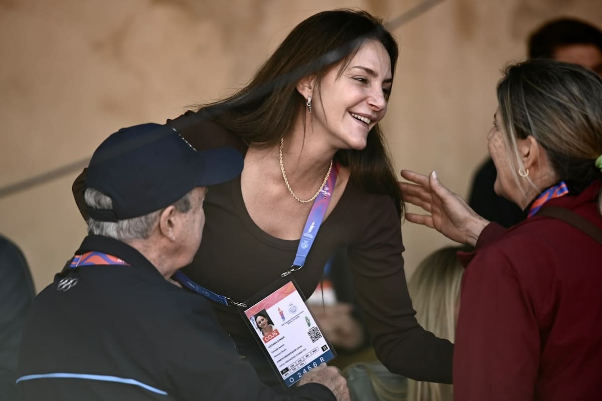 Luciana Aymar es una figura solicitada en estos Juegos Suramericanos: recibe el reconocimiento de atletas, público y periodistas