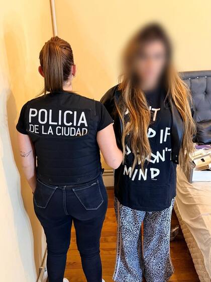 Luciana Martínez, ex Gran Hermano, al momento de su detención
