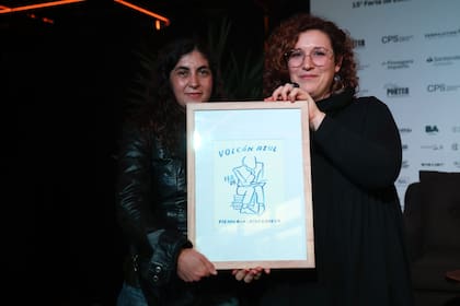 Luciana Mora y Soledad Graffigna, de la librería cordobesa Volcán Azul