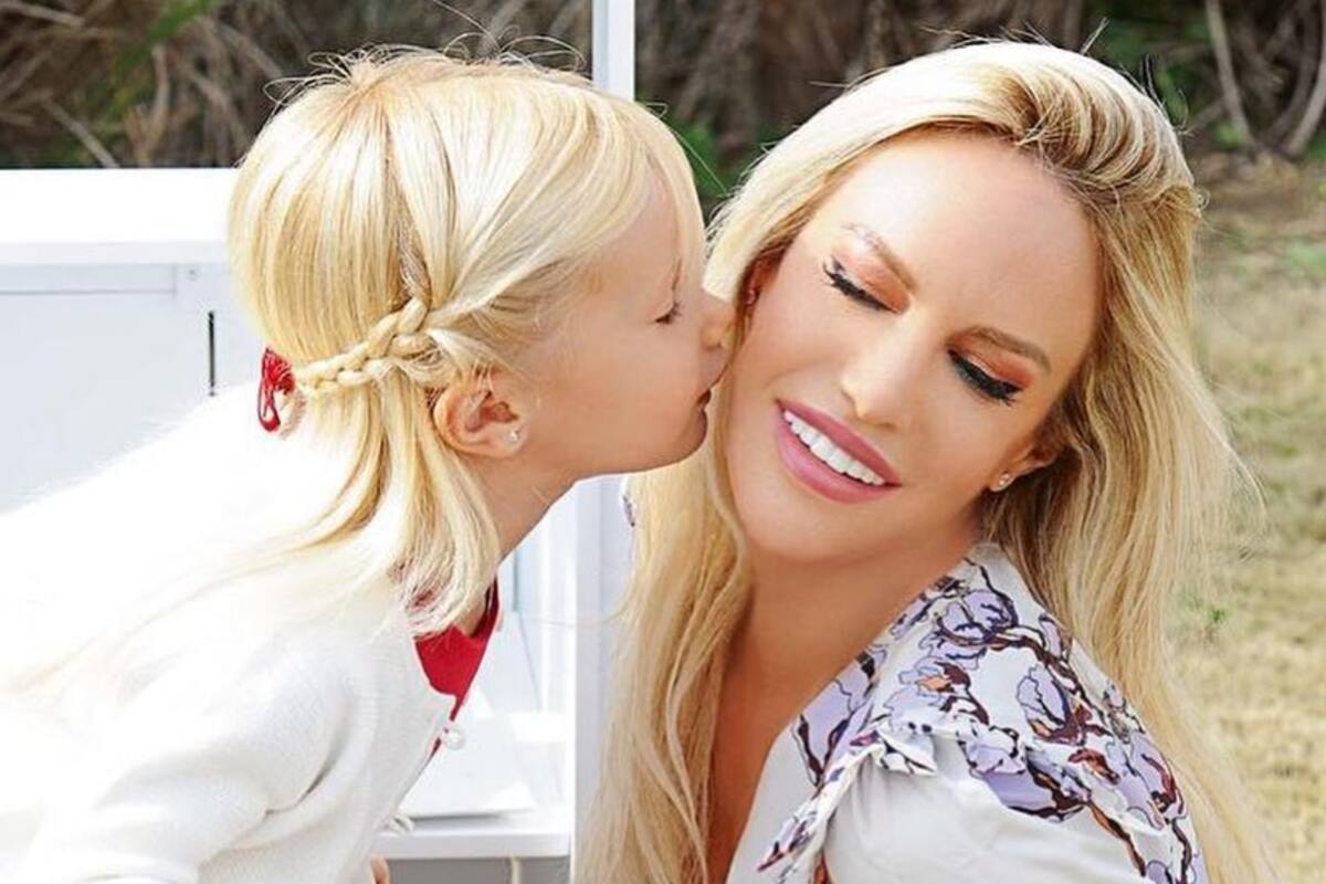 Luciana Salazar compartió un video con sus seguidores que muestra cómo practica inglés con su hija