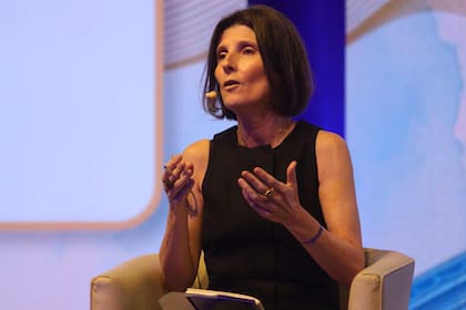 Luciana Vázquez, periodista de LA NACION, moderó los paneles