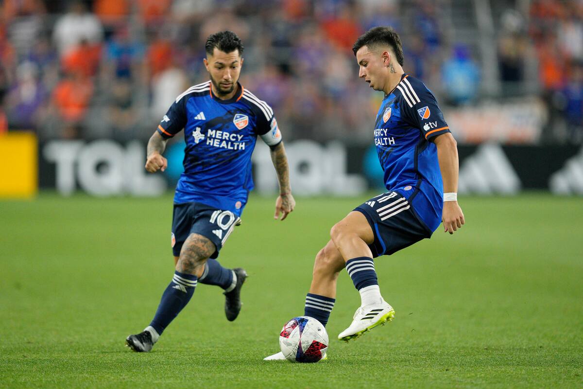 Luciano Acosta (10) y Álvaro Barreal, los dos argentinos de FC Cincinnati, el rival de Inter Miami en las semifinales de la US Open Cup