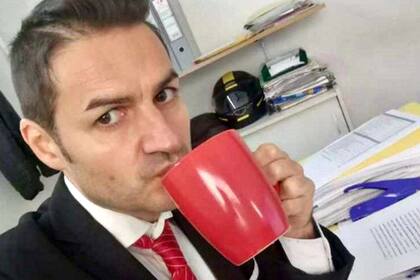 Luciano Caparroz, juez de falta de Funes