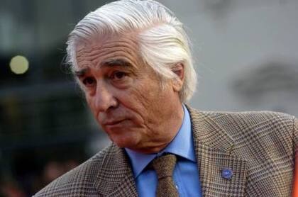 "Su dedicación a la institución fue fundamental, participando activamente en la creación de políticas de desarrollo agropecuario y siendo una figura clave en la defensa del campo en momentos cruciales, como en 2008, cuando luchó con la Mesa de Enlace para la eliminación de las retenciones a las exportaciones agropecuarias”, señalaron en la entidad