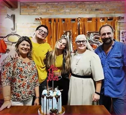 Lucila Garombo fue monja durante seis años y emocionó con su historia en La Voz Argentina