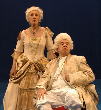 Lucrecia Capello y Enrique Pinti en El Burgués Gentilhombre