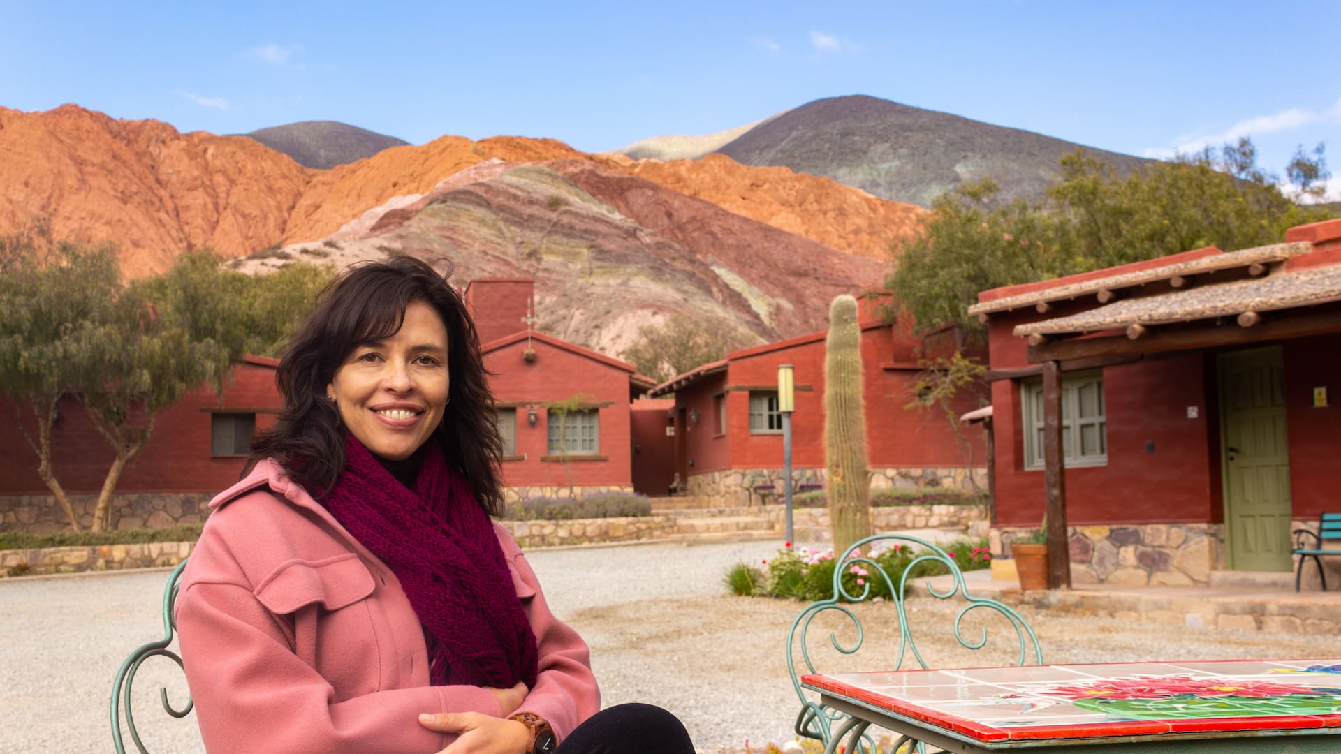 Lucy Vilte partió de Jujuy y volvió para tomar las riendas de la posada familiar al pie del Cerro Siete Colores y transformarla en un establecimiento modelo de turismo sostenible.