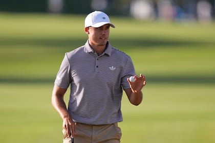 Ludvig Aberg hizo una vuelta fantástica en Sawgrass y trepó a la punta del torneo, con dos golpes de ventaja