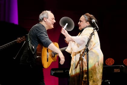 Luego de largas reprogramaciones, esta dupla finalmente llega a Argentina para celebrar los 50 años del mítico álbum "La Fusa".