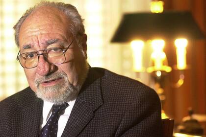 Luego de que este lunes creciera la tensión entre la gobernadora bonaerense y De Lázzari, Negri emitió un comunicado esgrimiendo su posición