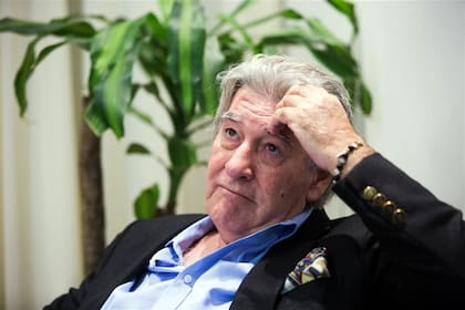 Luego de su trombosis, Armando Pérez adelgazó varios kilos y habla más pausado; sus prioridades cambiaron
