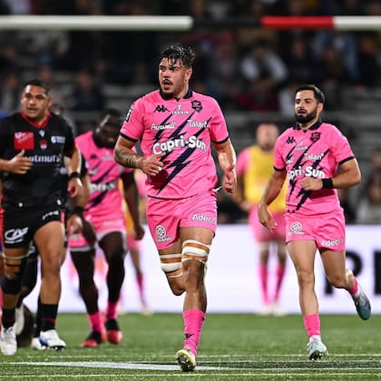 Luego de tres temporadas en Stade Français, el tercera línea Juan Martín Scelzo, el hijo del ex pilar de los Pumas, recibe su primera convocatoria