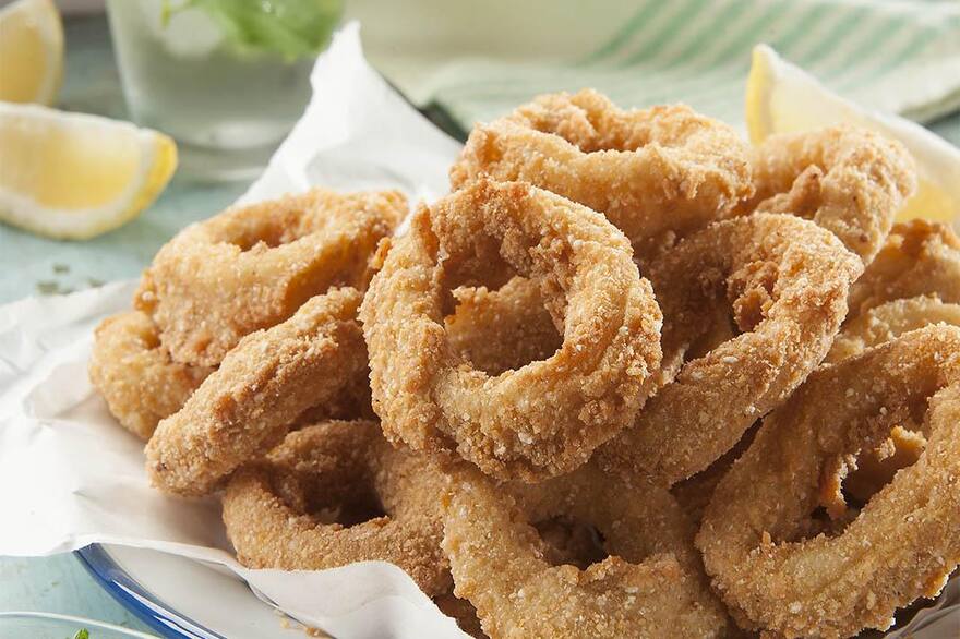 6 lugares para comer rabas - LA NACION