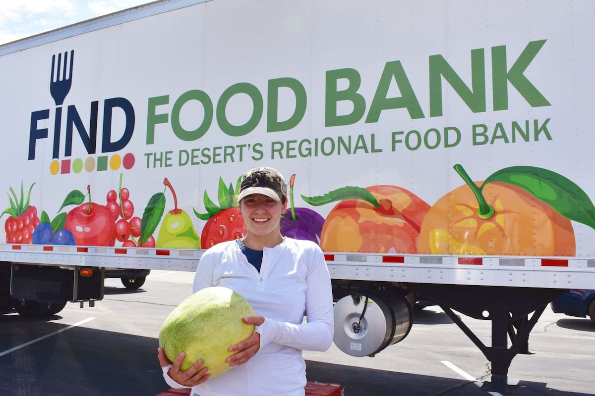 Lugares donde dan comida gratis en California en la semana de Navidad (FB FIND Food Bank)