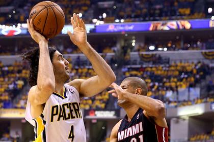 Luifa aportó 6 puntos en la victoria de Indiana, que sigue con vida en los playoffs