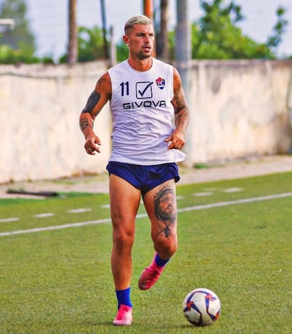 Luifa Galesio en el FC Pompei del Ascenso italiano; en el Viejo Continente marcó 40 goles en un año. Foto: Gentileza Luifa Galesio