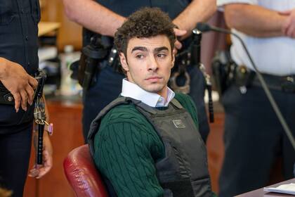 Luigi Mangione se declara inocente en el asesinato del CEO de UnitedHealthcare