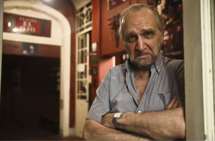 Luis Agustoni es actor, director y dramaturgo de las piezas que se representan en El Ojo, el espacio en el que desarrolla su creatividad desde hace muchos años