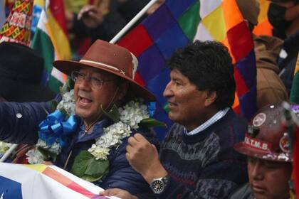 Luis Arce y Evo Morales, hoy enfrentados, fueron aliados políticos tiempo atrás