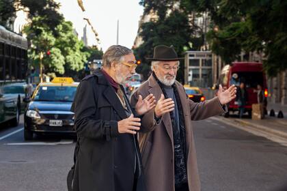 Luis Brandoni y Robert De Niro durante el último episodio de Nada.