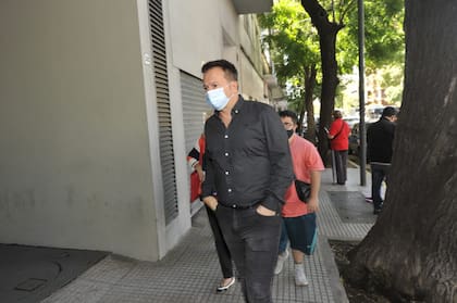 Luis Bremer, en el velatorio de Gerardo Rozín