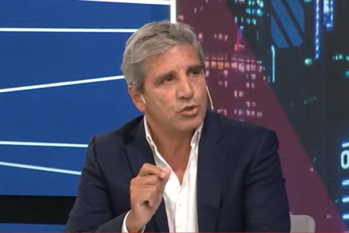 Luis Caputo ratificó que el Gobierno no está dispuesto a resignar el equilibrio fiscal y defendió cambios “quirúrgicos” en la política económica