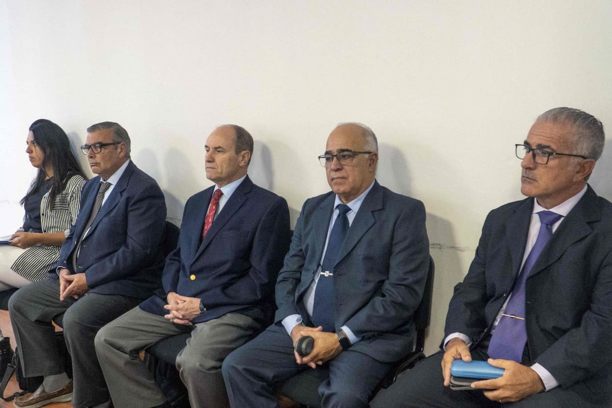 Luis Enrique Lopez Mazzeo, Claudio Javier Villamide, Hector Alonso y Hugo Miguel Correa, durante el juicio que avanza contra ellos por el hundimiento del ARA San Juan