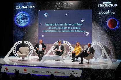 Luis Galli, de Newsan; José Del Rio, de LA NACION; Graciela Mociulsky, de Trendsity y Gabriel López, de Ford