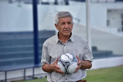 Luis Galván, corazón de Talleres, el futbolista con más partidos en la historia del club frente a un momento trascendente con la T en la cima del campeonato: “Talleres está bien, le tengo mucha confianza”, avisa