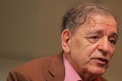 Luis Gusmán prepara un espectáculo literario y musical