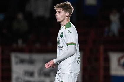 Luis Lacalle Ponce en su debut en Primera (Foto: Instagram @luislacalle_)