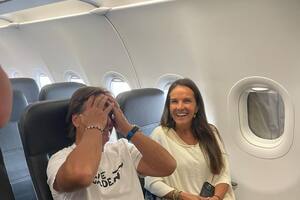 Luis Lacalle Pou junto a Corina Bove en viaje rumbo a Río de Janeiro. Foto: X/@fmgenteradio