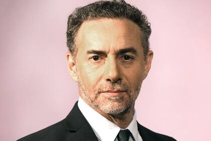 Luis Majul desembarca en la pantalla de LN+ desde el 5 de abril con su clásico La cornisa y después, tendrá otro envío diario, a las 21, de lunes a jueves