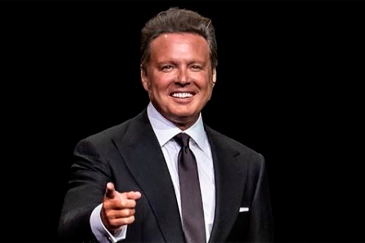 Luis Miguel, entre la venta de su costoso yate a convertirse en el blanco de las burlas en las redes