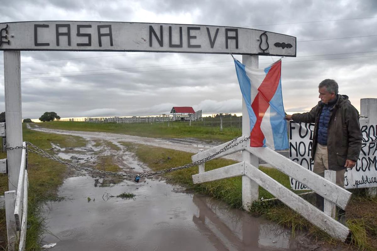 Luis Miguel Etchevehere, en el campo propiedad de la familia