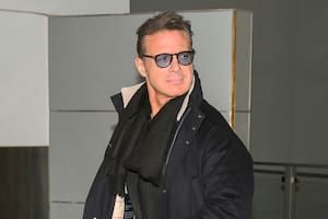 Luis Miguel, renovado y sonriente, reapareció en público antes de su gran regreso a los escenarios