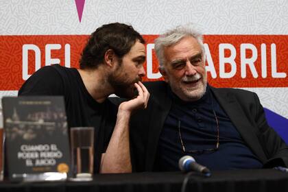 Luis Moreno Ocampo y Peter Lanzani se encontraron en la 47° Feria del Libro