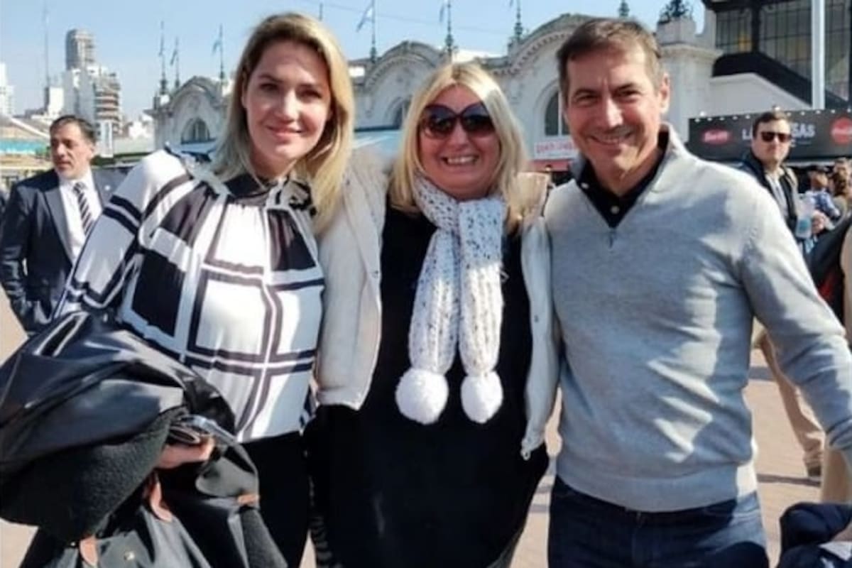 Luis Naidenoff y Carolina Losada, juntos en la Exposición de Palermo.