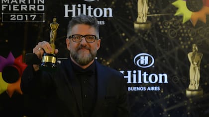 Luis Novaresio, feliz con su Martín Fierro